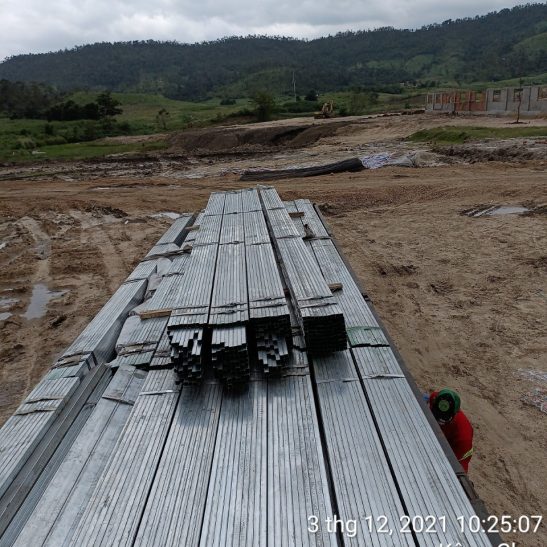 Thép hộp vuông mạ kẽm 25x25