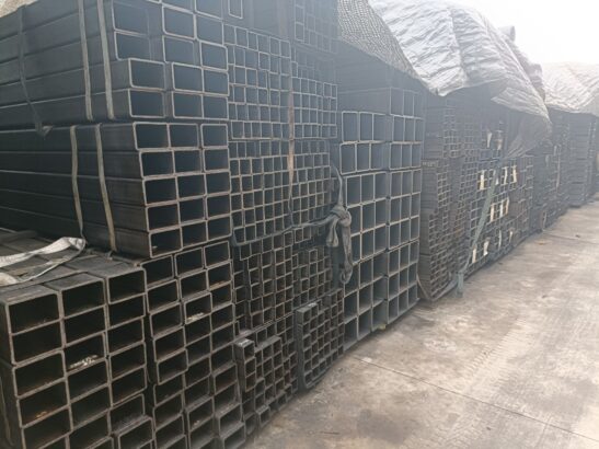 Thép hộp chữ nhật đen 20x40