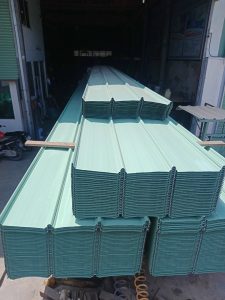 Tôn Hoa Sen cán cliplock, cán tôn tại công trình, giá tốt nhất Miền Nam