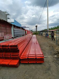 Tôn cliplock khổ 975mm, cán tại công trình