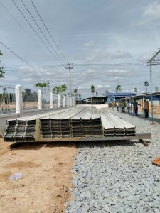 Tôn kẽm cán cliplock, cán tôn tại công trình, giá tốt nhất Miền Nam