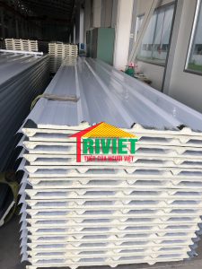 Giá tôn xốp hòa phát