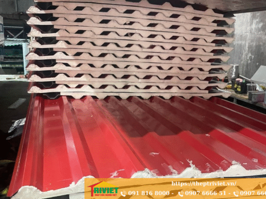 Bảng giá Tôn Đông Á: Các mẫu lợp đẹp, bền cập nhật mới nhất 2025 7 Tôn Đông Á cách nhiệt 3 lớp