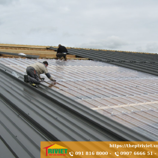 Thi công tôn sóng