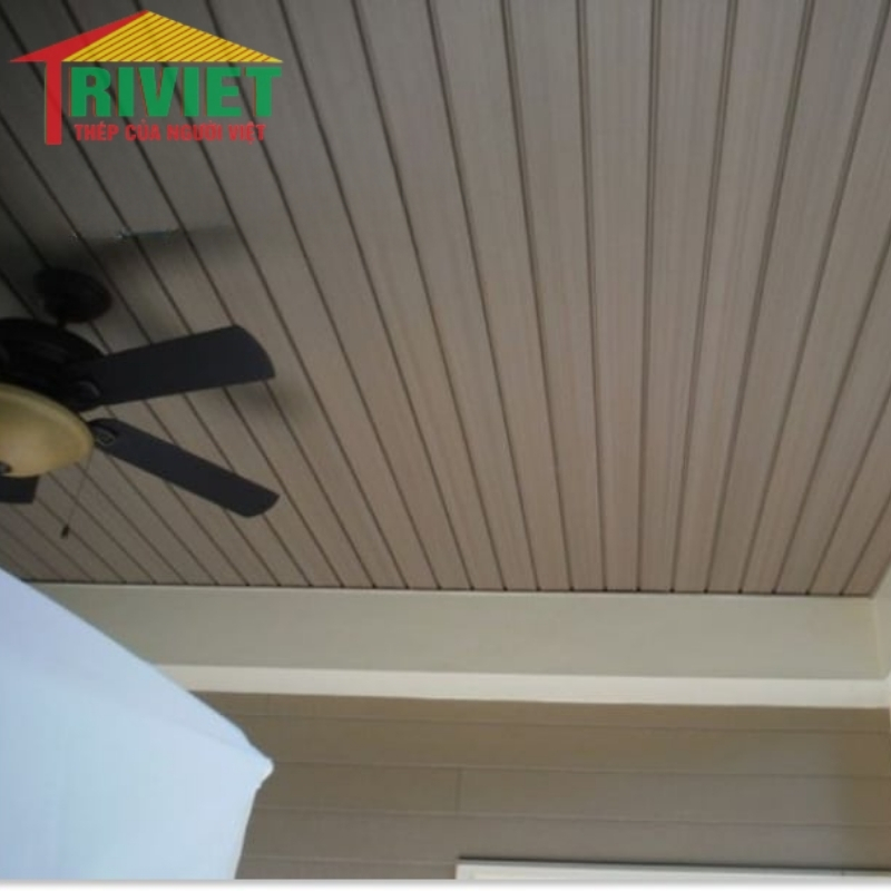 Trần La Phông Tôn Giả Gỗ Lắp Đặt